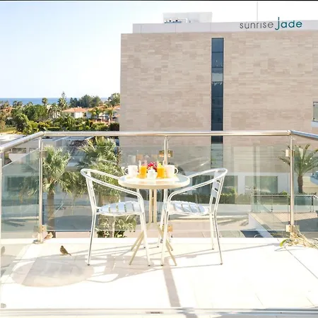 Semesterbostad Sharon - Coralli Beachfront *